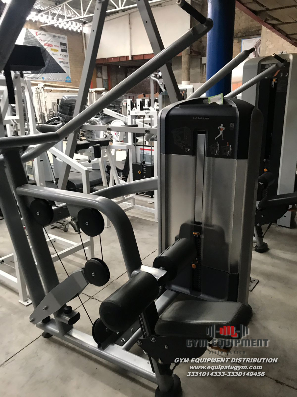Precor  Lat Pulldown